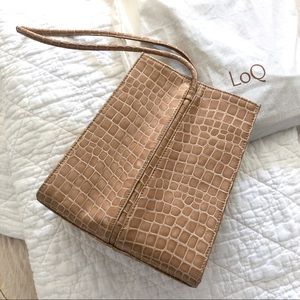 LOQ bag MIRÓ PEQUEÑO 
in DUNE PATENT CROC ✨